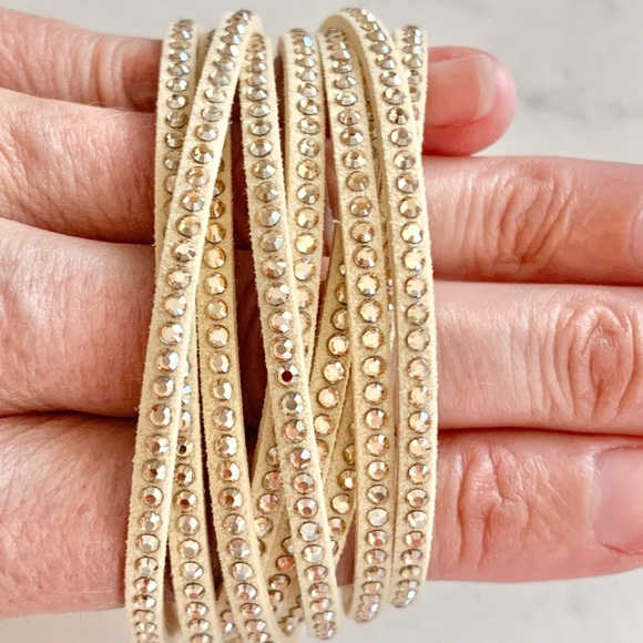 Touchstone Crystal Wrap Star Bracelet, Golden - Picture 2 of 4